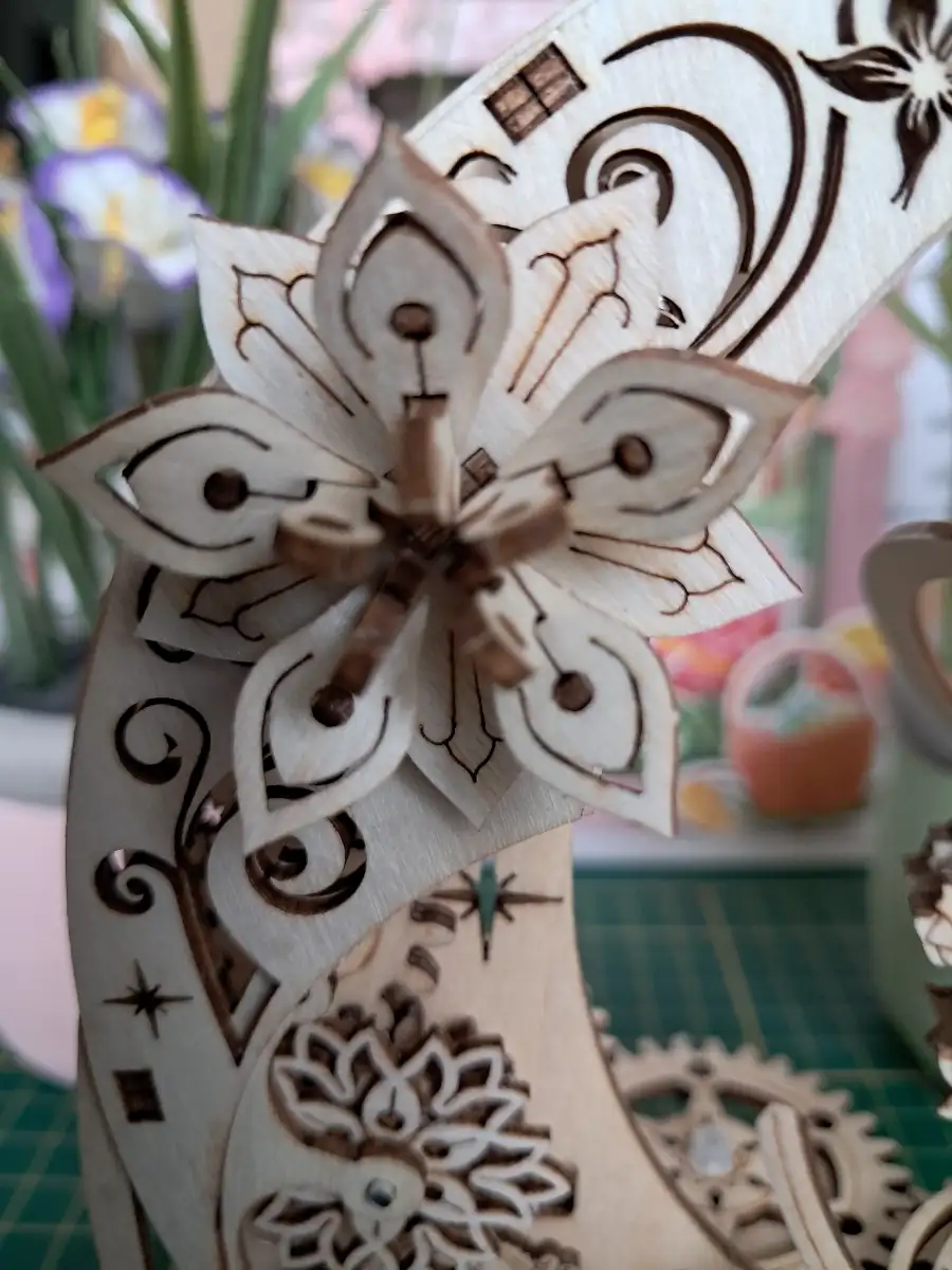 Boîte à musique Lune et fleur